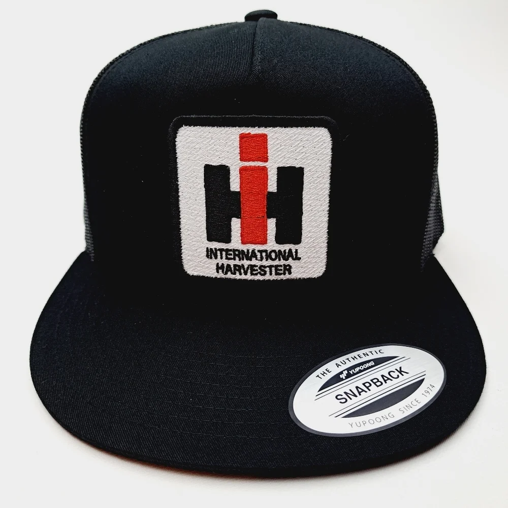 International Harvester Flat Bill Trucker Mesh Snapback Cap Hat Bla…